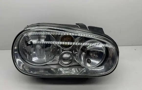 Volkswagen Golf IV Headlight/headlamp 083411108R 084411183R 081411130R