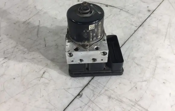 Volkswagen Touran I ABS Pump 1K0907379AA