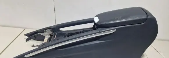 Mercedes-Benz ML W164 Center console