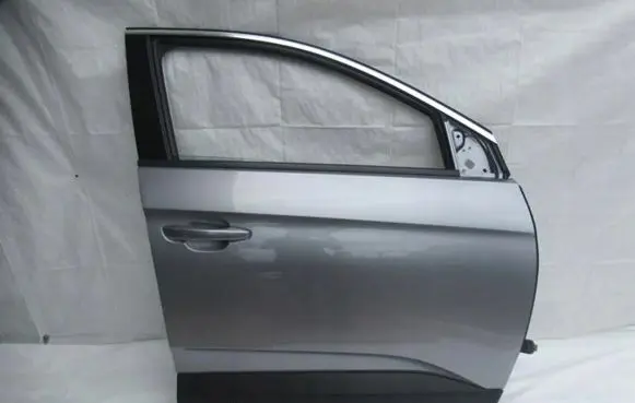 Opel Grandland X Front door