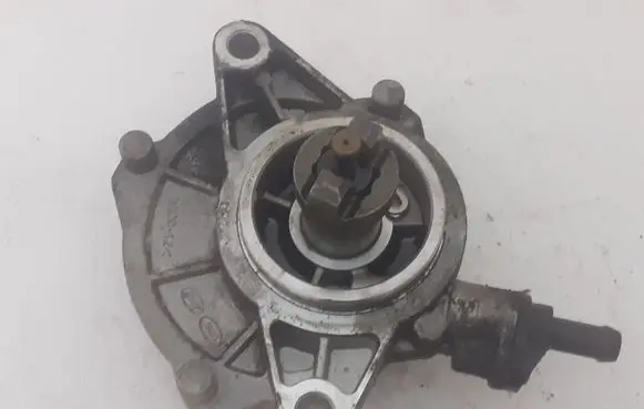 KIA Carnival Vacuum pump 288104X100