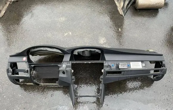BMW 5 E60 E61 Dashboard 6976421