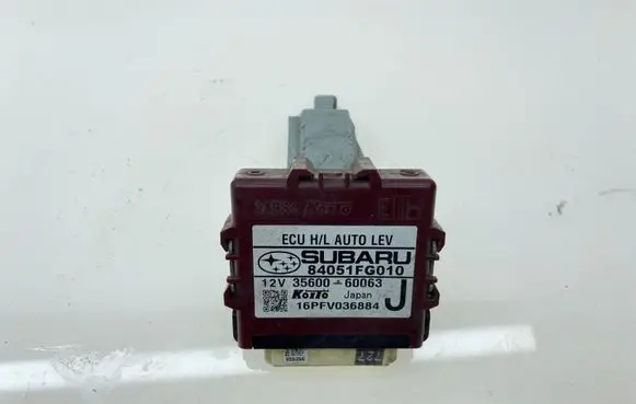 Subaru Impreza III Light module LCM 84051FG010 84051FG