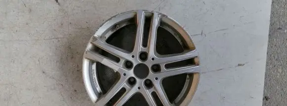 R16 alloy rim