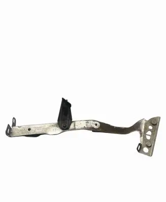 Audi A4 S4 B8 8K Fender mounting bracket 8K0821135