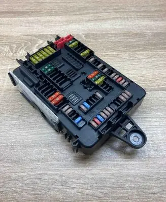 BMW 3 F30 F35 F31 Fuse module 9261111 9228158
