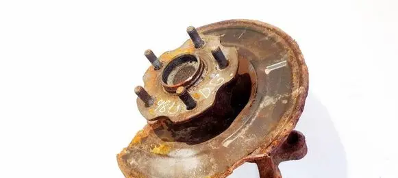 Toyota Avensis T270 Rear wheel hub
