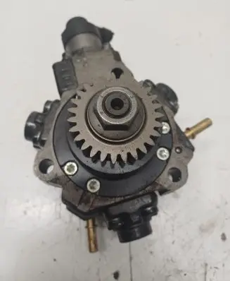 Renault Master III Fuel injection high pressure pump 0445010250