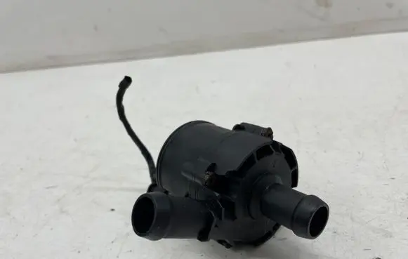 Mercedes-Benz B W246 W242 Electric auxiliary coolant/water pump A0005000686