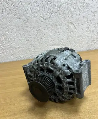 Audi A4 S4 B7 8E 8H Generator/alternator 06B903016AE D7914