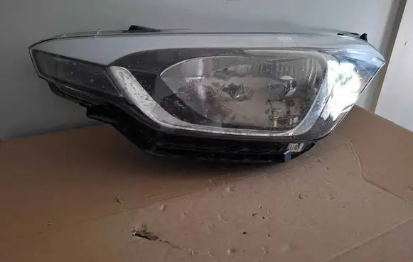 Hyundai i20 (GB IB) Headlight/headlamp 92101C8000 U009SBLX 01048099900010