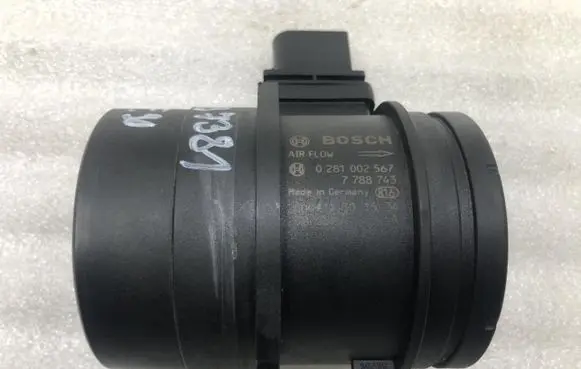 BMW 1 E81 E87 Mass air flow meter 7788743
