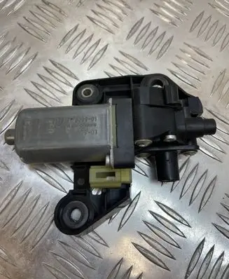 BMW 7 F01 F02 F03 F04 Curtain motor 9178669 06300518