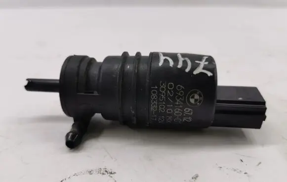 BMW X5 E70 Windscreen/windshield washer pump 6934160