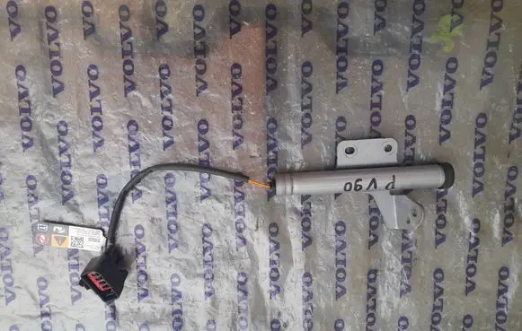 Volvo S90, V90 Pedestrian airbag 312949926