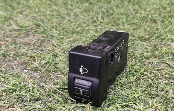 Ford Ranger Headlight level height control switch UR79666FO