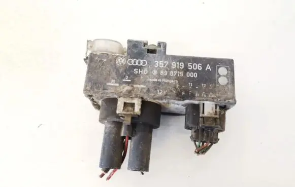 Coolant fan relay