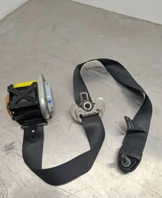 Toyota Avensis T250 Front seatbelt 7321005051 TEAF2EF050P