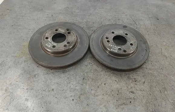 Mercedes-Benz C W203 Front brake disc 