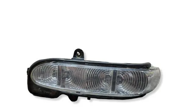 Mercedes-Benz E W211 Mirror indicator light 330085
