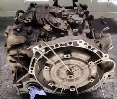 Toyota Avensis T270 Automatic gearbox 3040020020