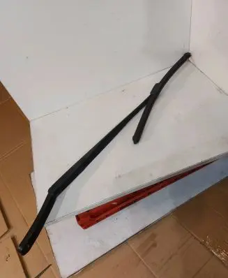 BMW 5 F10 F11 Windshield/front glass wiper blade 7203104