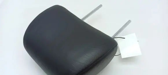 Lexus LS 430 Front seat headrest 