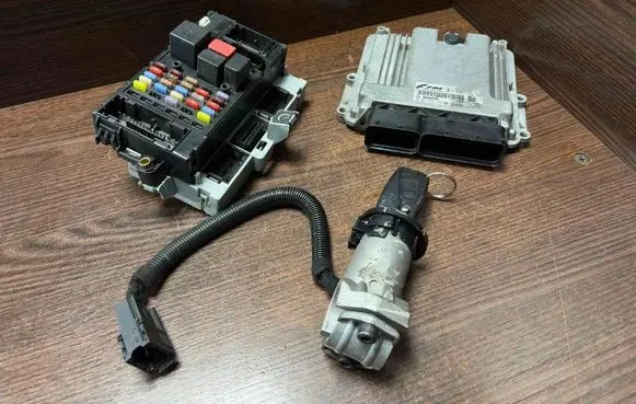 Iveco Daily 4th gen Engine control unit/module 504359918 0281020149