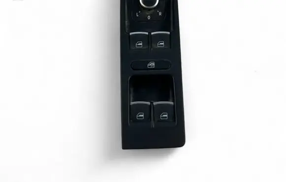 Volkswagen PASSAT B8 Electric window control switch 3AB857857A