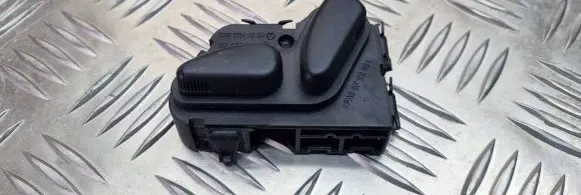 Mercedes-Benz C W203 Seat control switch 2108213851 03463815