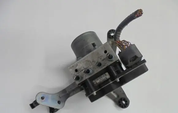 BMW Z4 E89 ABS Pump