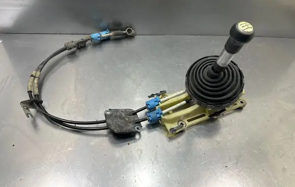 Mitsubishi Colt CZ3 Gear shifter/selector 8129100000 28092006