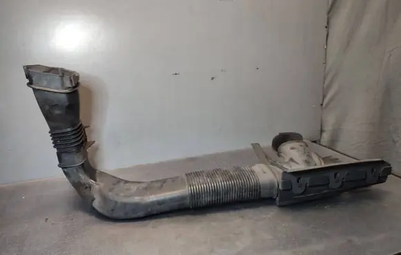 Ford S-MAX Air intake duct part AG919E635AE