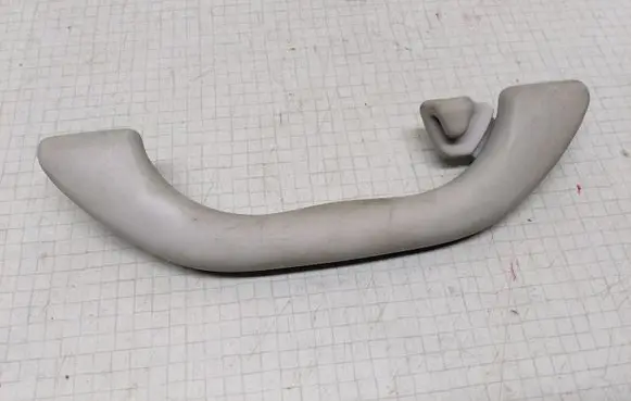 Volkswagen PASSAT B5.5 Rear interior roof grab handle 3B0857608