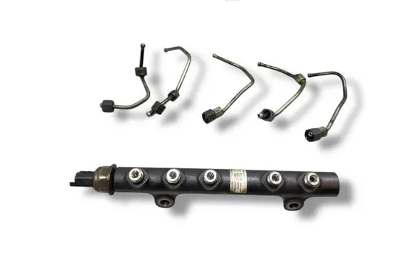 Peugeot 5008 Fuel main line pipe 968475308002 9684753080