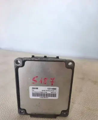 Opel Zafira A Engine control unit/module 12214860