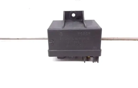 Fiat Marea Glow plug pre-heat relay 0281003010