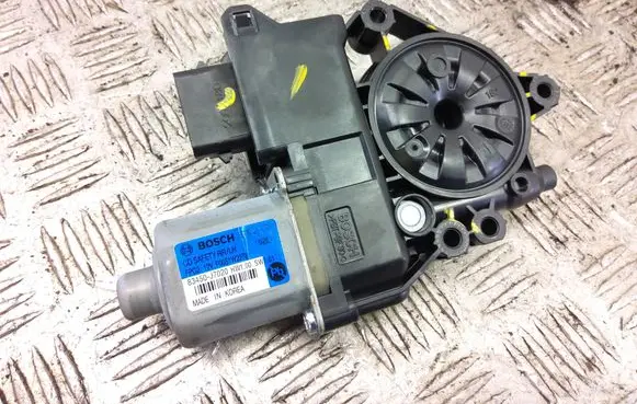 KIA Pro Cee'd III Rear door window regulator motor 83450J7020