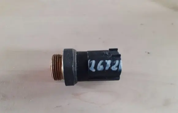 Volkswagen Golf IV Coolant temperature sensor 1J0959481A