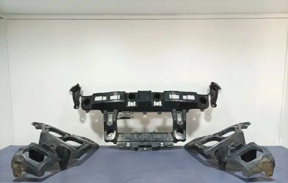 BMW X6 E71 Front bodywork piece 7176244