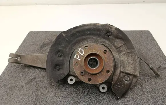 BMW 5 F10 F11 Front wheel hub 6777752 6784902