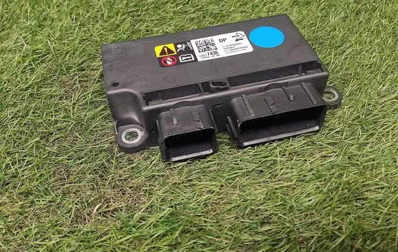Buick Encore I Airbag control unit/module 13517436