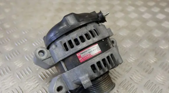 Toyota RAV 4 (XA40) Generator/alternator 2706026081