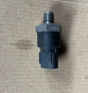 Volvo S80 Oil pressure sensor 401742