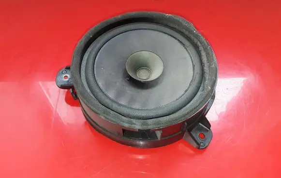 Mitsubishi Grandis Front door speaker MR986442 EAS16P651C6