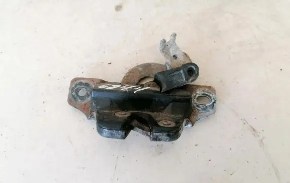 Audi A4 S4 B5 8D Tailgate/trunk/boot lock/catch/latch