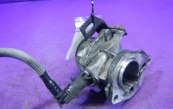 Dacia Sandero Vacuum pump