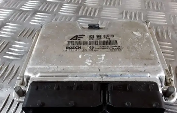 Seat Alhambra (Mk1) Engine control unit/module 038906019NA 0281011822 1039S06269