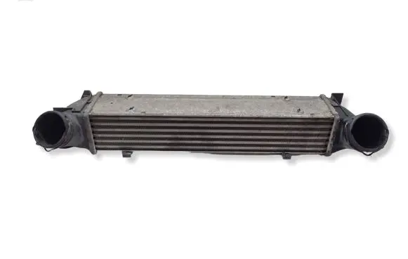 BMW 3 E90 E91 Intercooler radiator 3093796