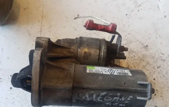 Renault Megane III Starter motor 8200836473
